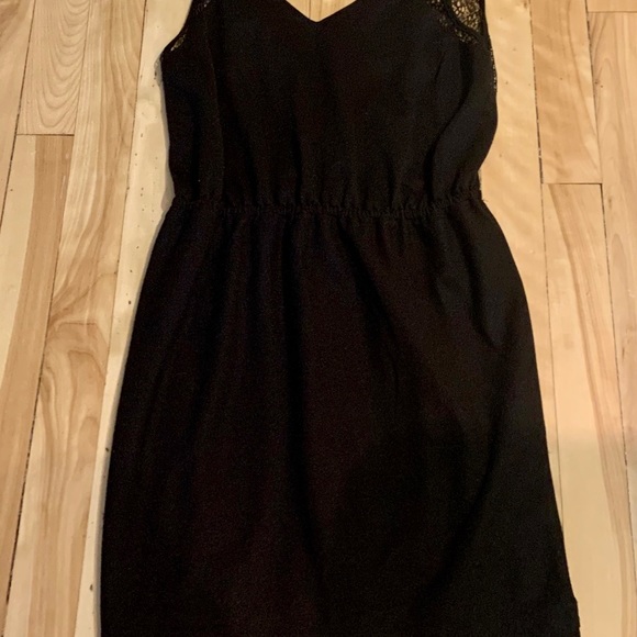 ONLY Black mini dress backless and crochet - Picture 2 of 5